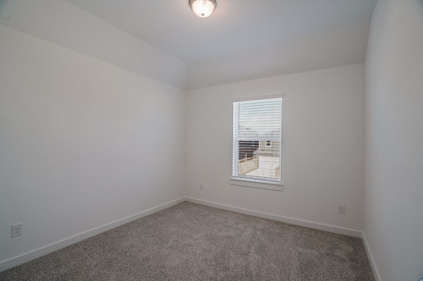 Taylor House: 124 Hartson Dr