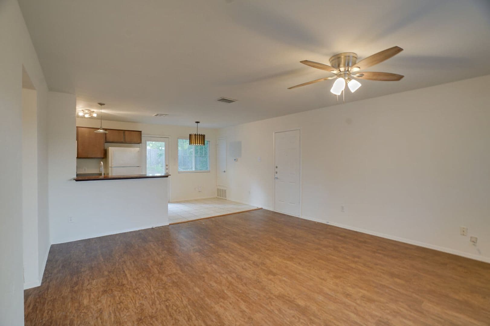 Austin House: 7100 Barnsdale Way - BAR