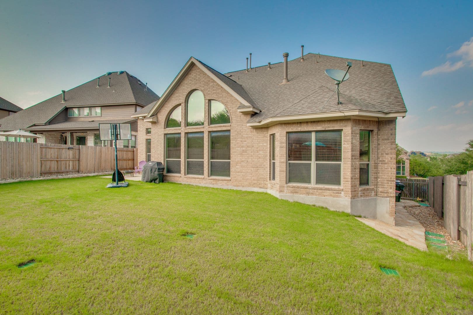 Austin House: 12221 Montclair Bend