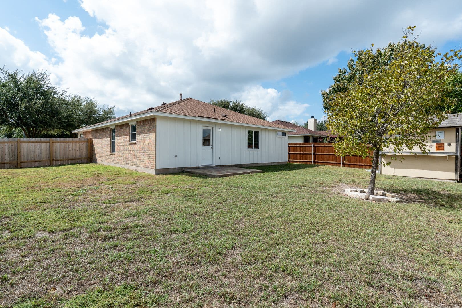 Hutto House: 500 Mitchell Dr