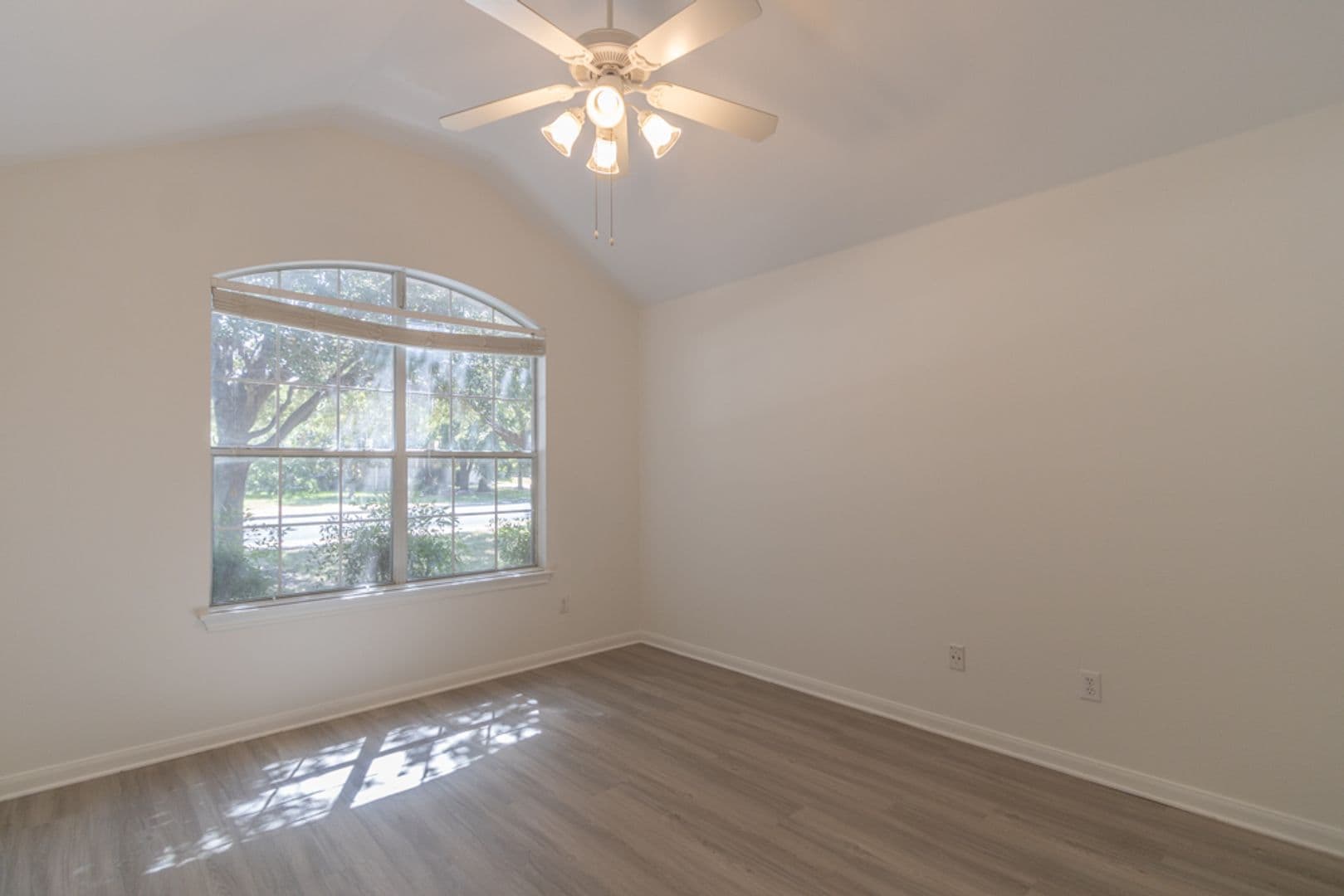 Round Rock House: 1010 Klondike Loop