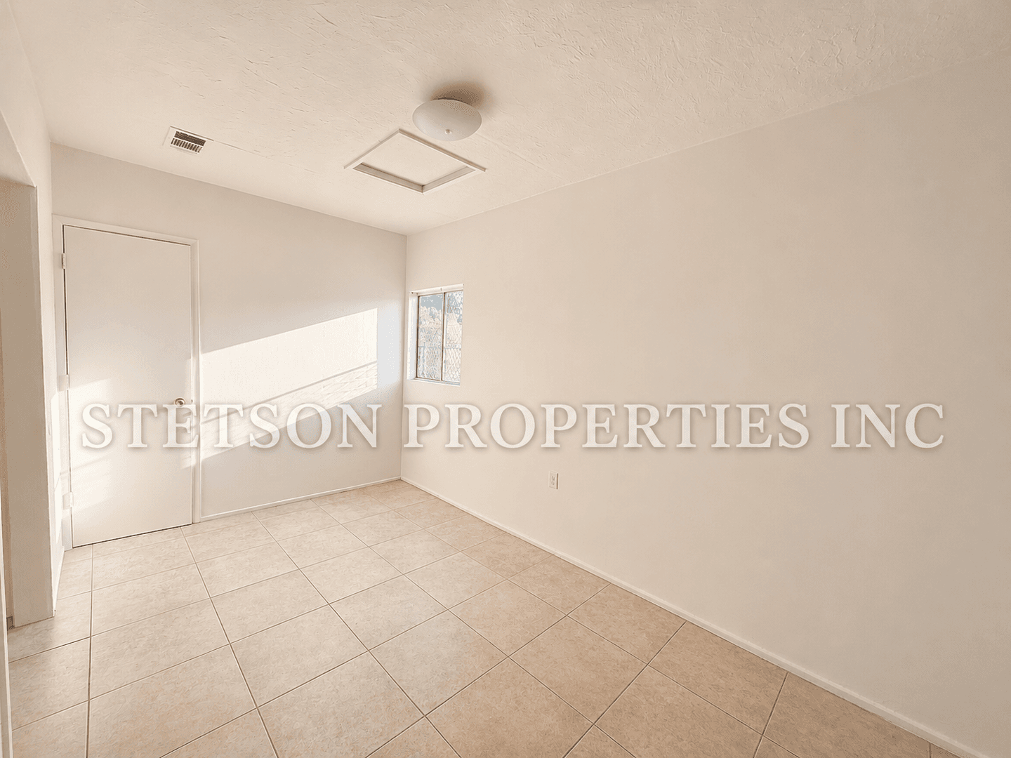 Porterville Apartment: E. Cleo Avenue