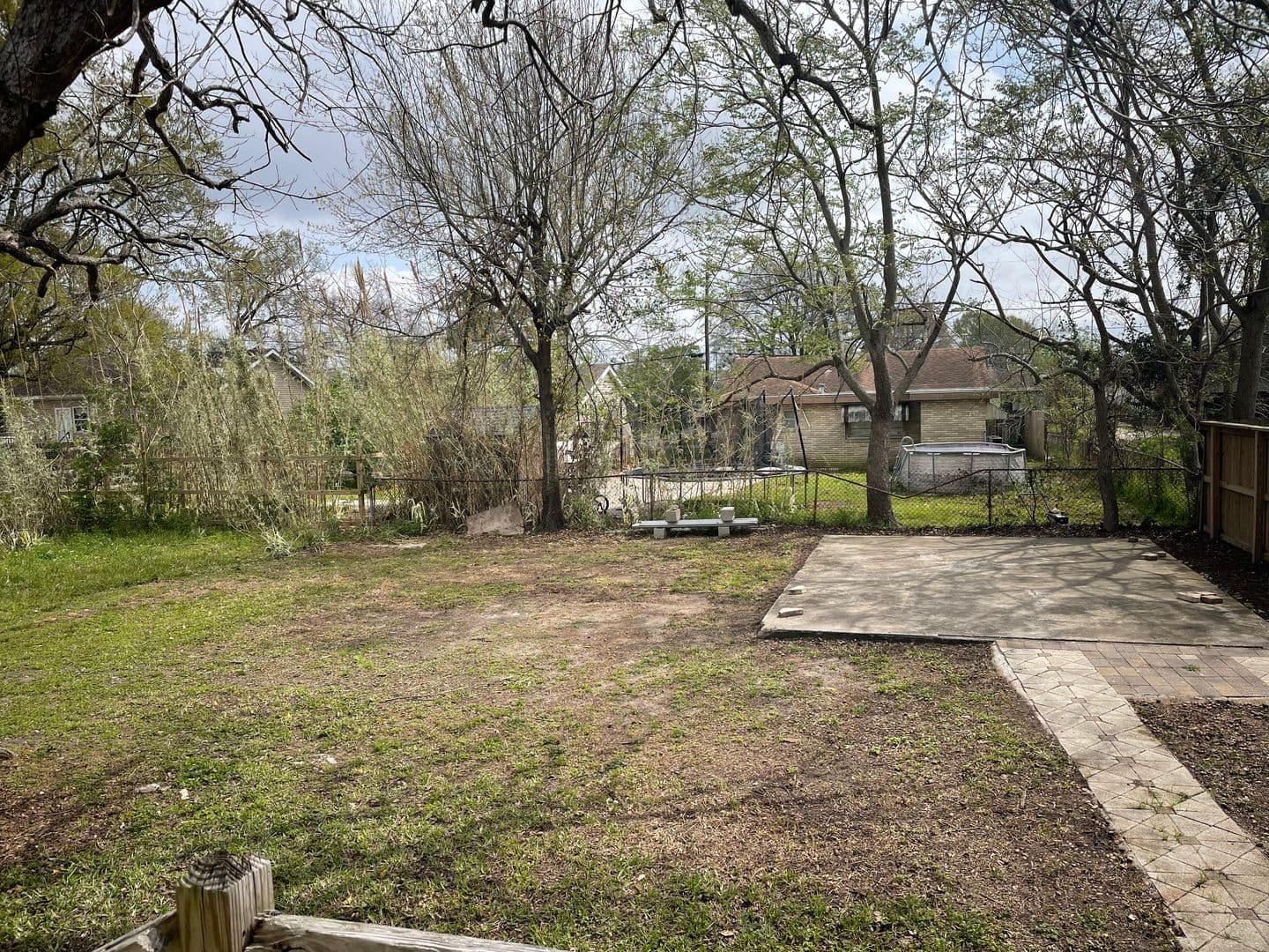 Chalmette House: 3013 Palmetto St