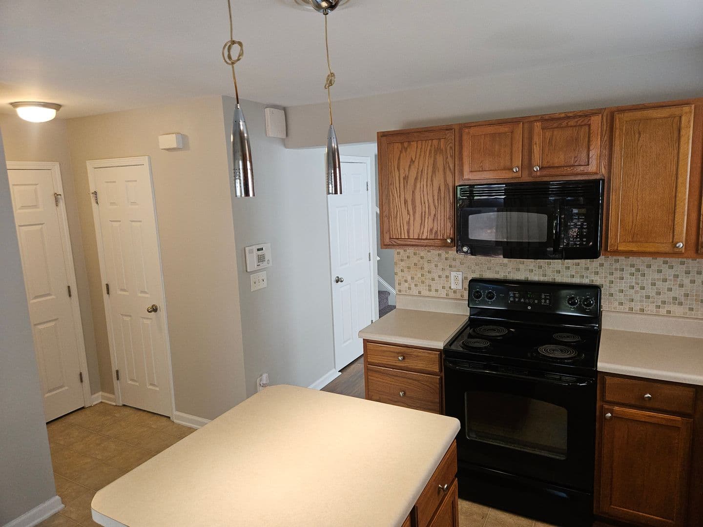 Apex Townhome: 106 Shelter Haven