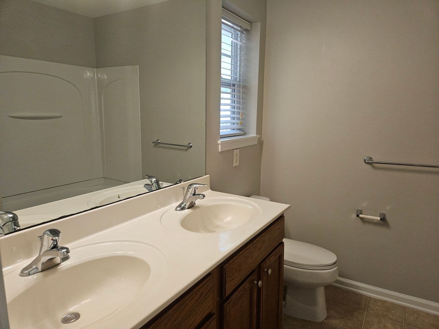 Apex Townhome: 106 Shelter Haven