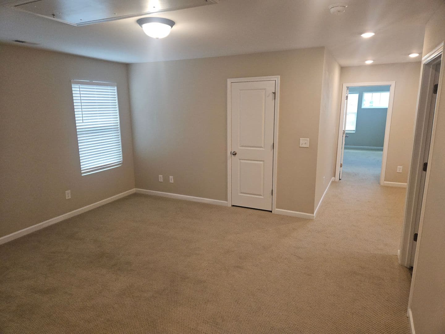 Cary House: 4219 Mahal Ave