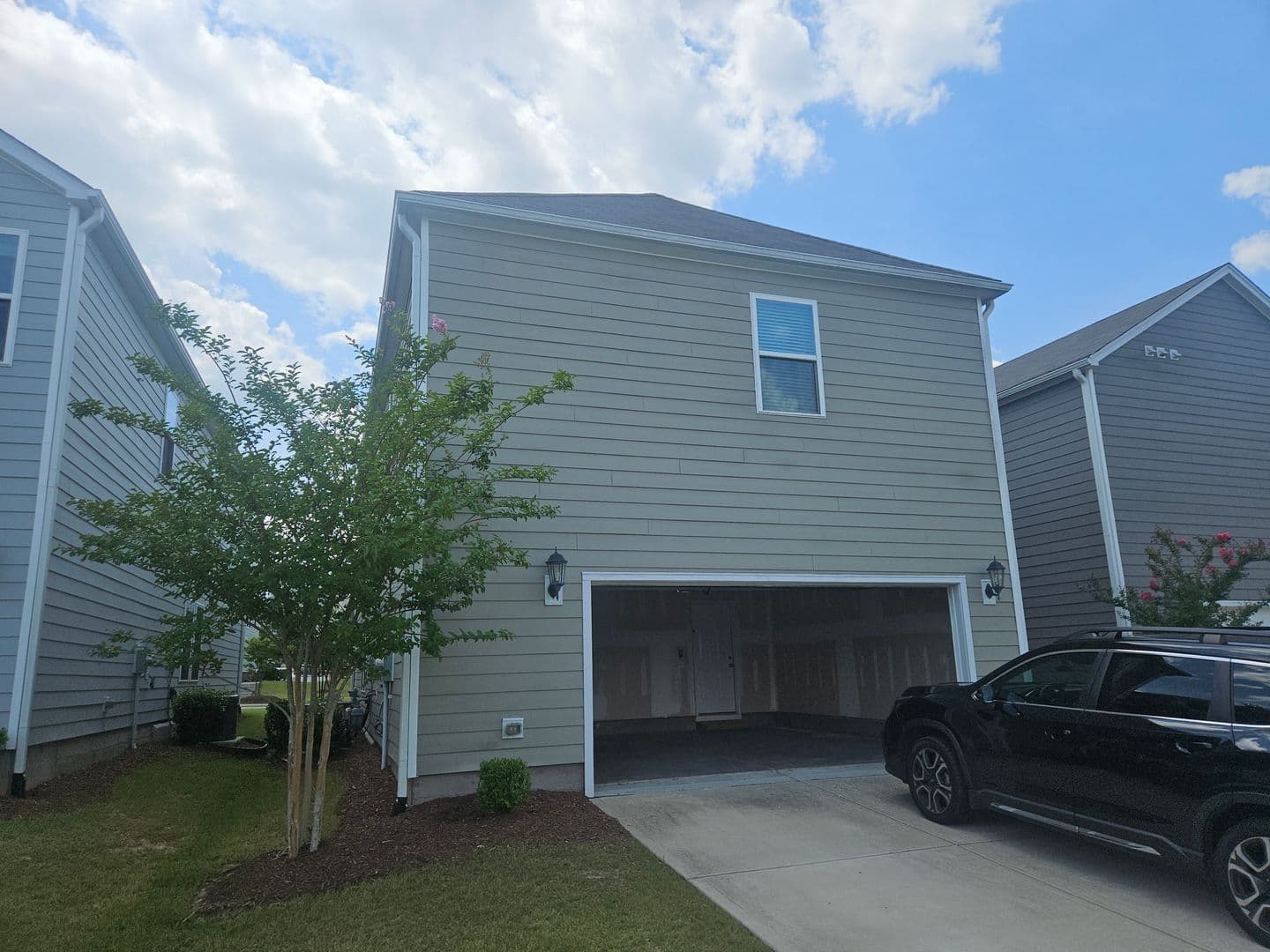 Cary House: 4219 Mahal Ave