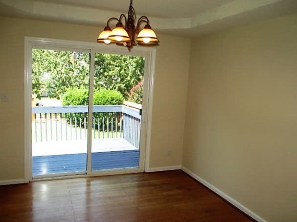 Holly Springs House: 113 Bracken Trail Circle