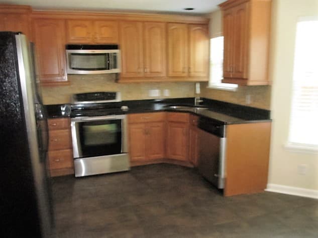Holly Springs House: 113 Bracken Trail Circle