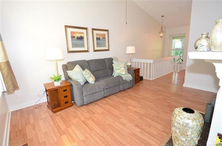 Cary Townhome: 105 Concannon Court