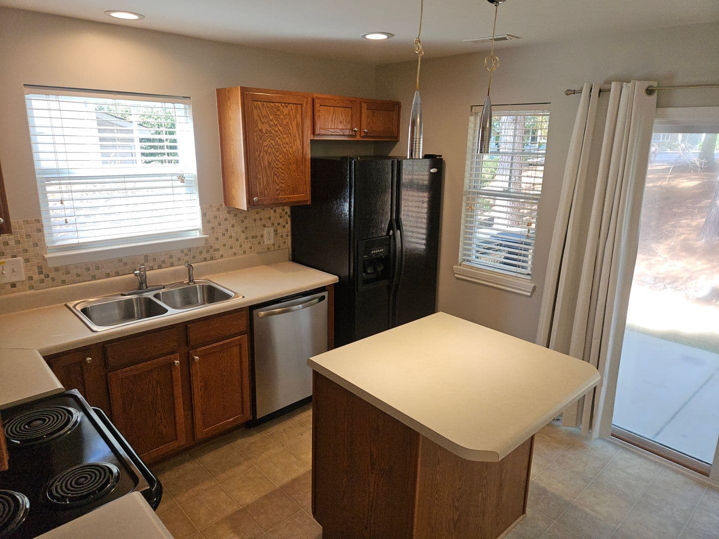 Apex Townhome: 106 Shelter Haven