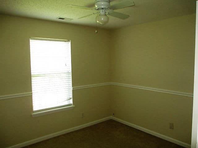 Holly Springs House: 113 Bracken Trail Circle