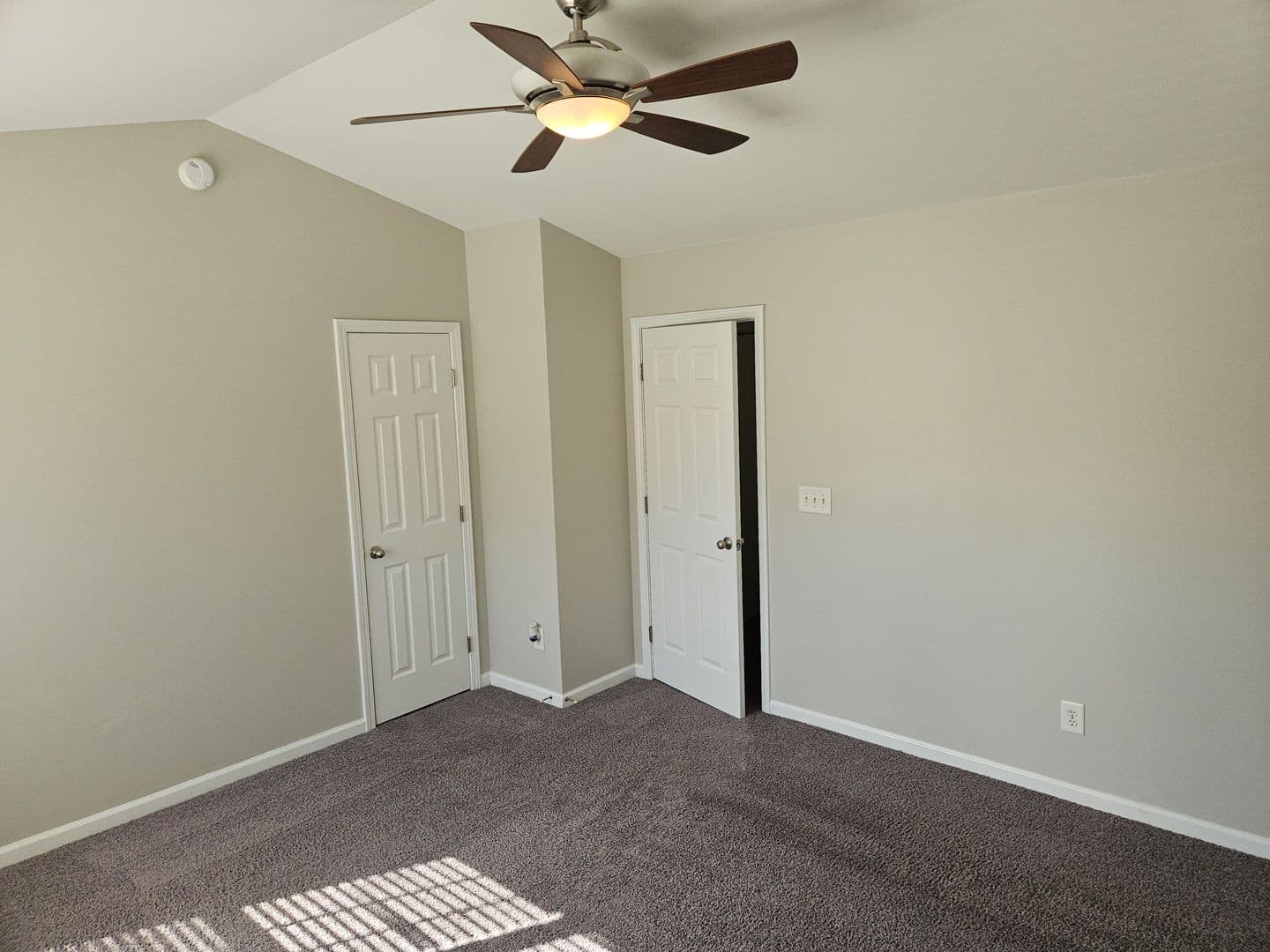 Apex Townhome: 106 Shelter Haven
