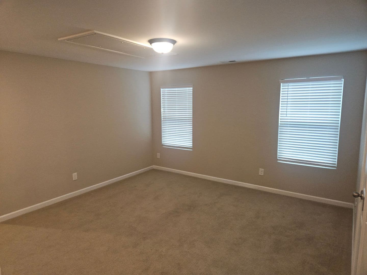 Cary House: 4219 Mahal Ave