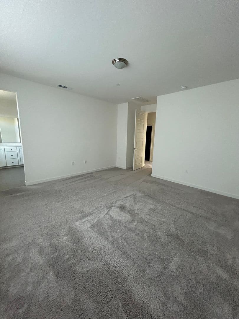 FAIRFIELD House: 1332 RENEWAL LN