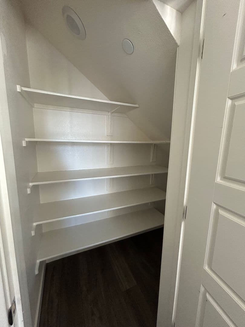 FAIRFIELD House: 1332 RENEWAL LN