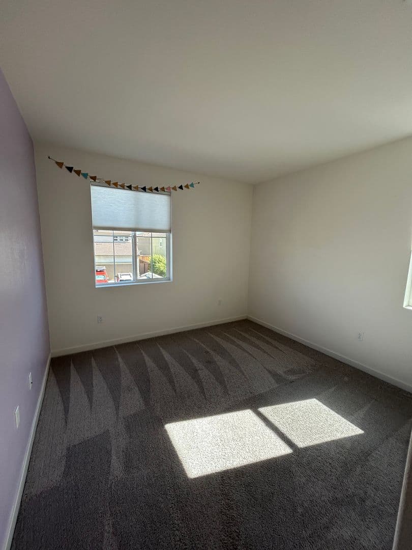FAIRFIELD House: 1332 RENEWAL LN