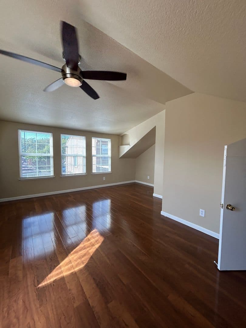 Fairfield House: 5276 Trophy Drive #B