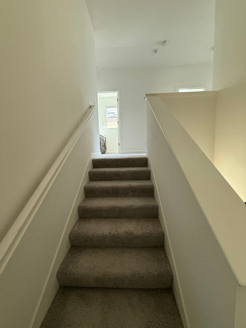 FAIRFIELD House: 2460 CINNABAR