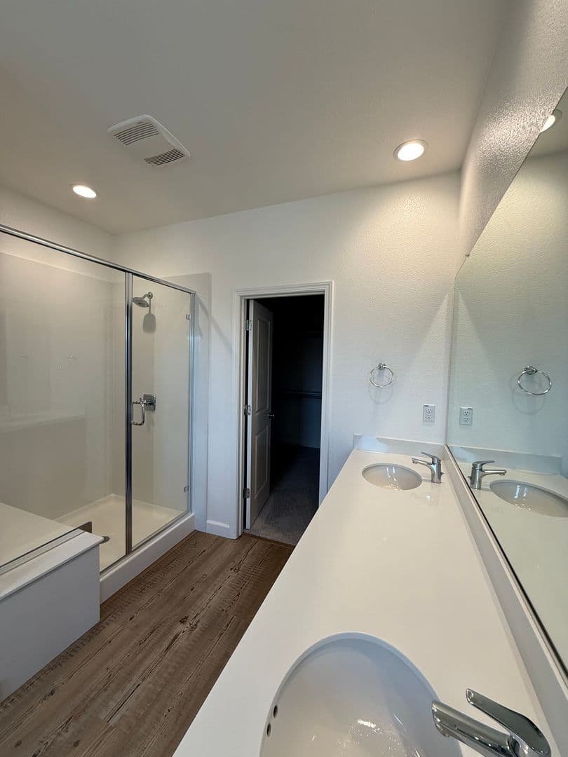 FAIRFIELD House: 2460 CINNABAR