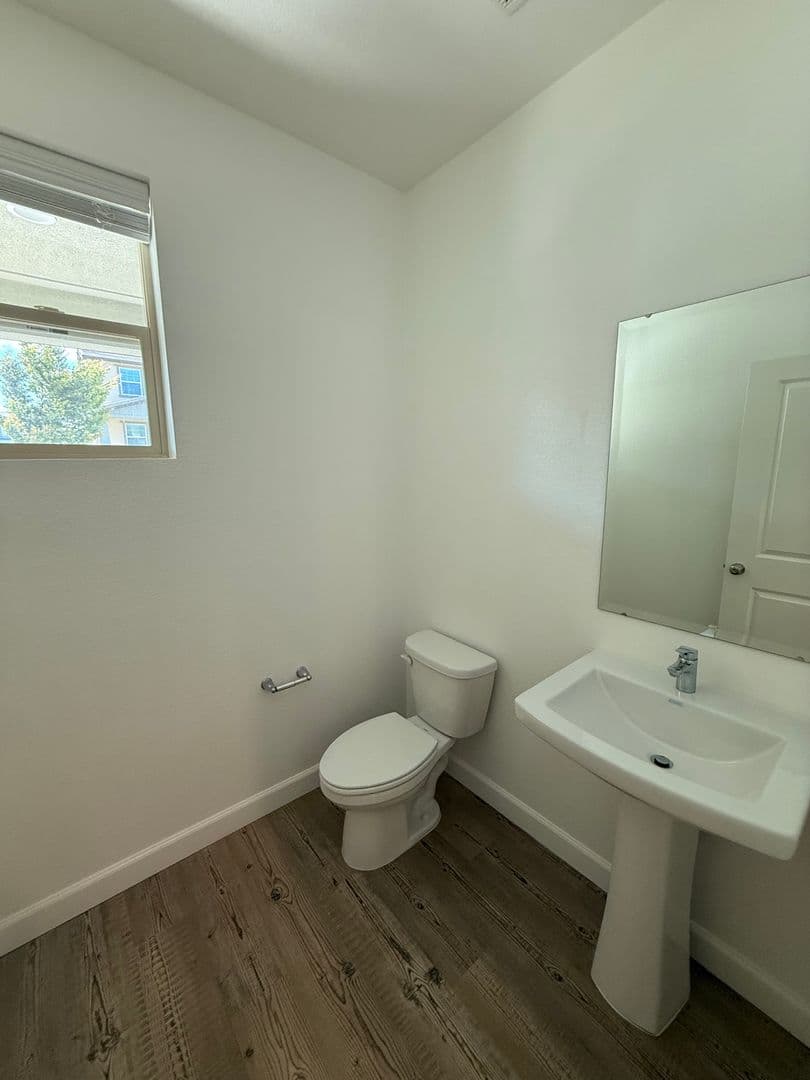 FAIRFIELD House: 2460 CINNABAR