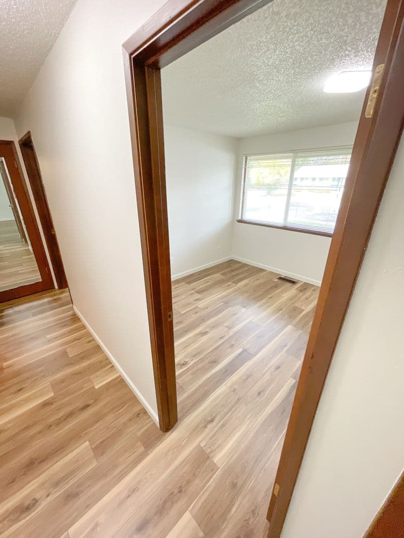 Klamath Falls House: 4432 Sturdivant Ave.