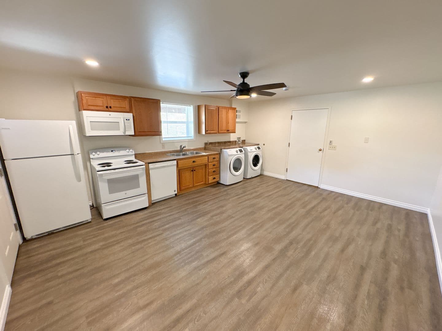 Klamath Falls Apartment: 6412 S 6th Street