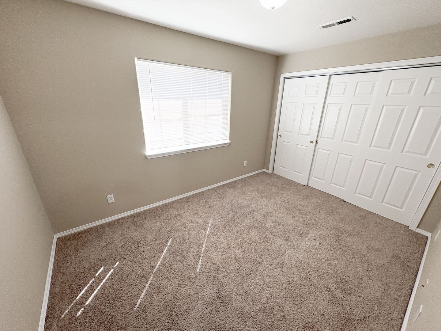 Klamath Falls Apartment: 622 Prescott Street