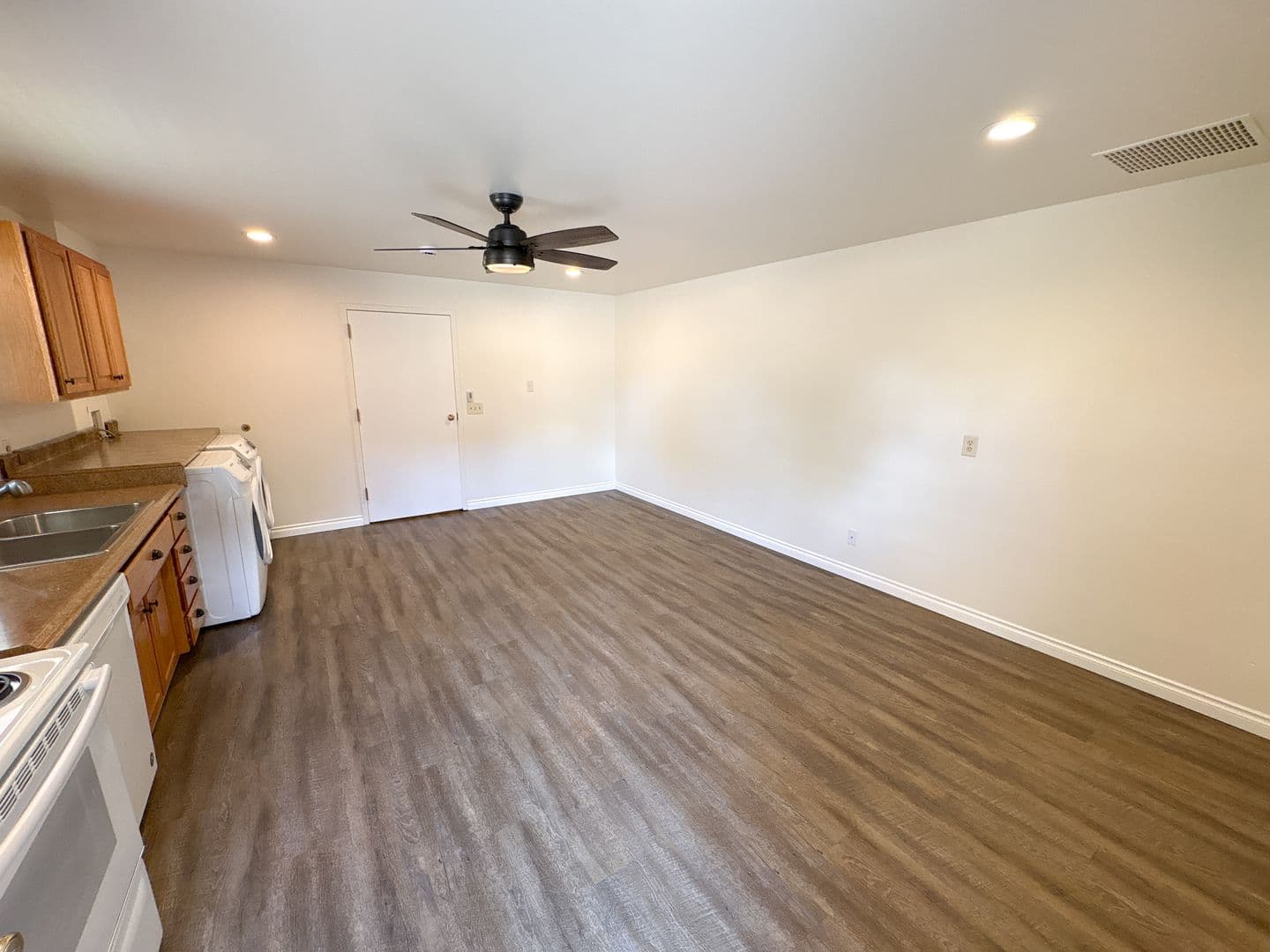 Klamath Falls Apartment: 6412 S 6th Street