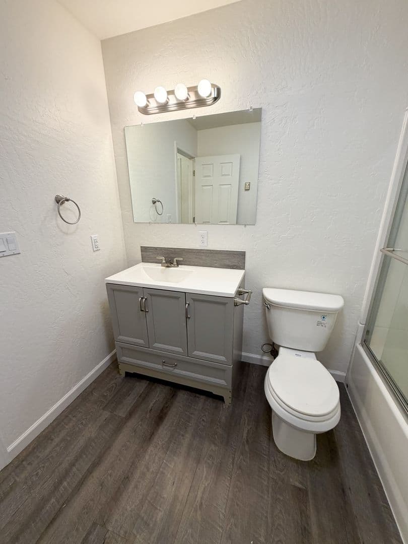 Klamath Falls Apartment: 1846-1848 Sargent Ave