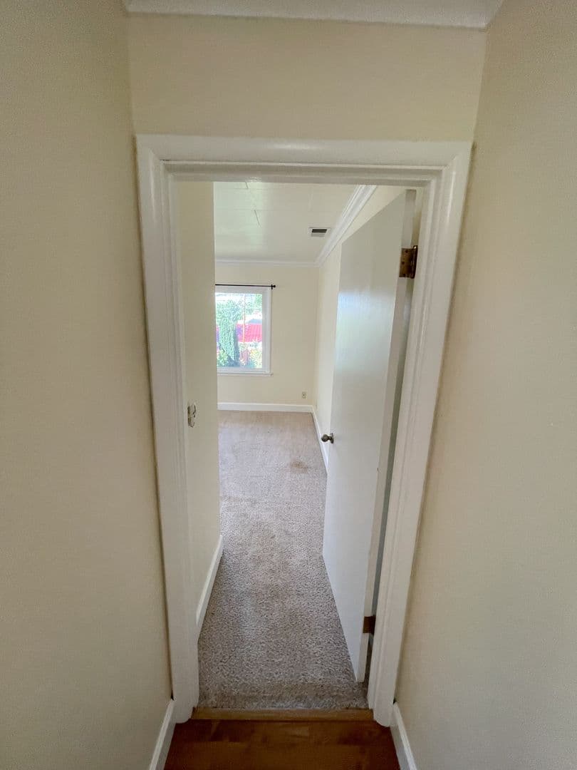 Klamath Falls Apartment: 510 Pacific Terrace
