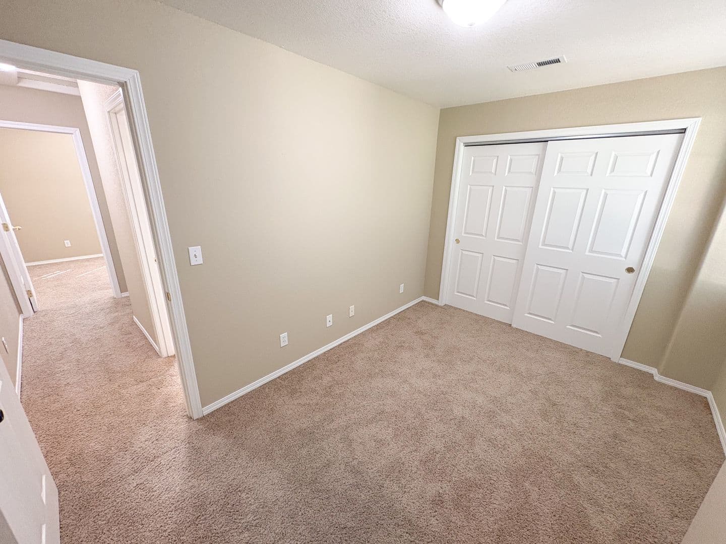 Klamath Falls Apartment: 622 Prescott Street