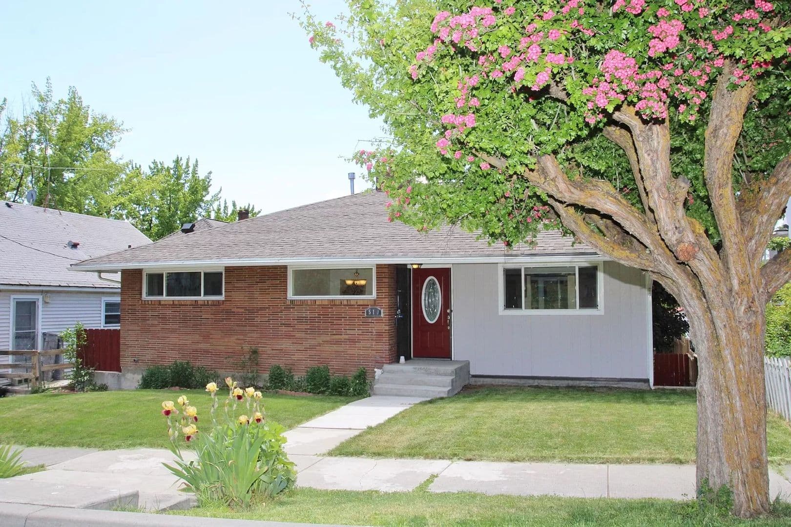 Klamath Falls Apartment: 510 Pacific Terrace