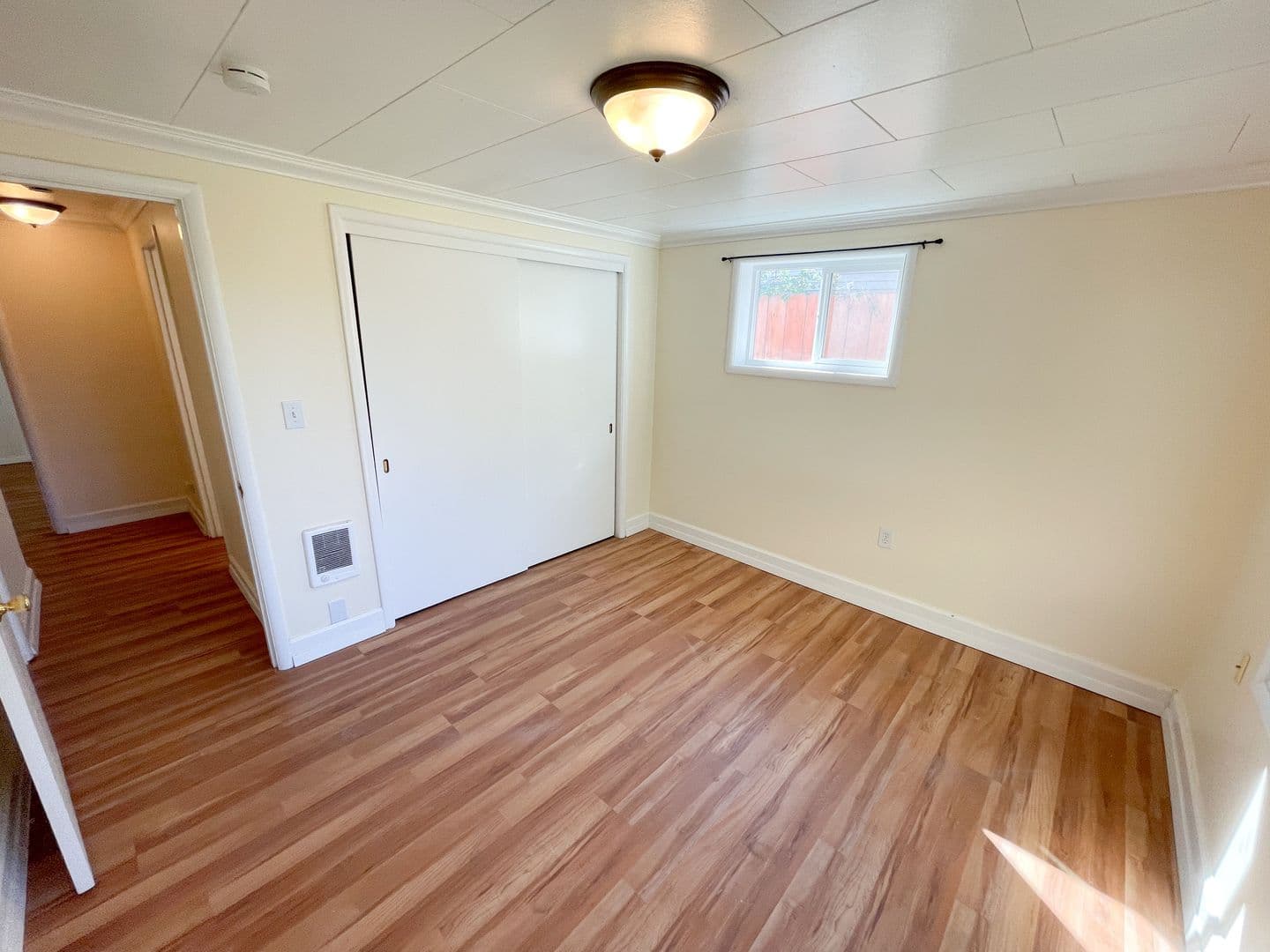 Klamath Falls Apartment: 510 Pacific Terrace