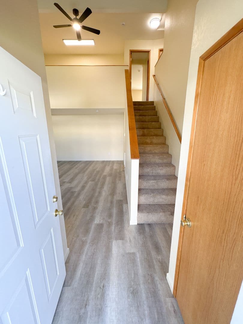 Klamath Falls Apartment: 5630-5632-5634-5636 North Hills Drive