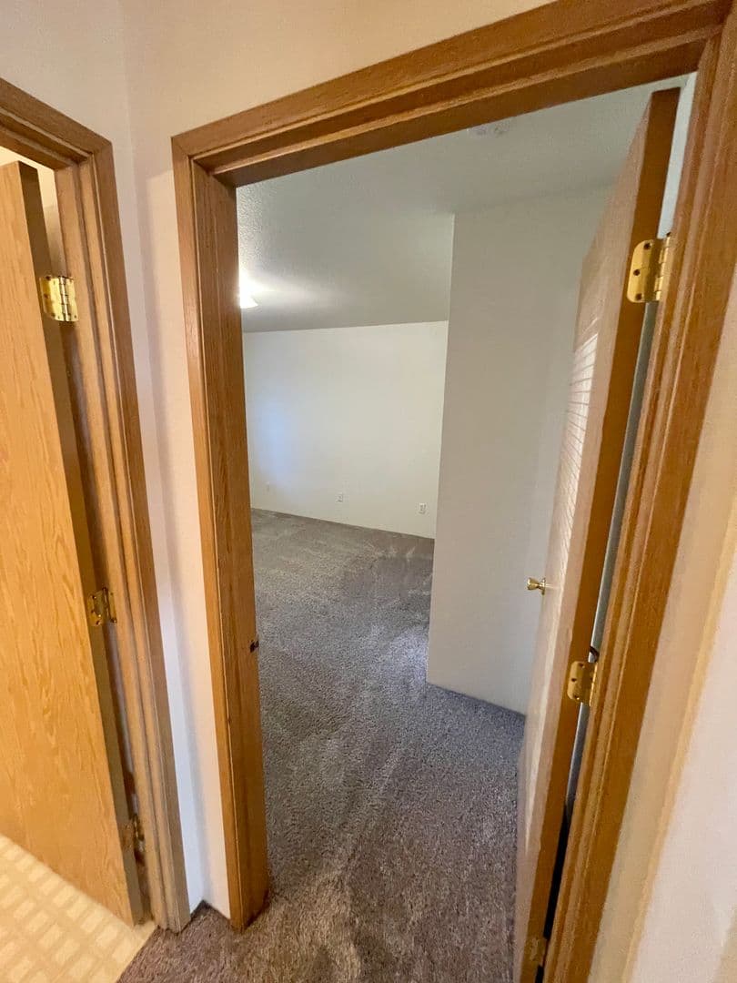 Klamath Falls Apartment: 5388 North Hills Drive