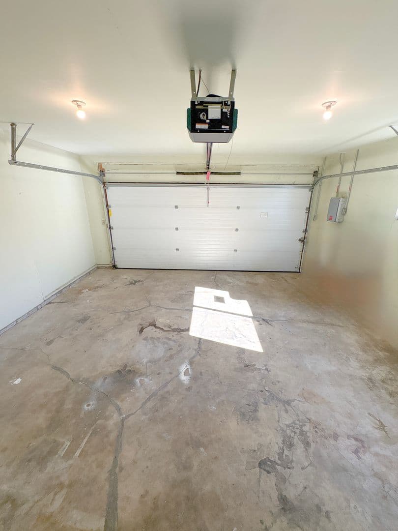 Klamath Falls House: 1946 N. Eldorado Ave