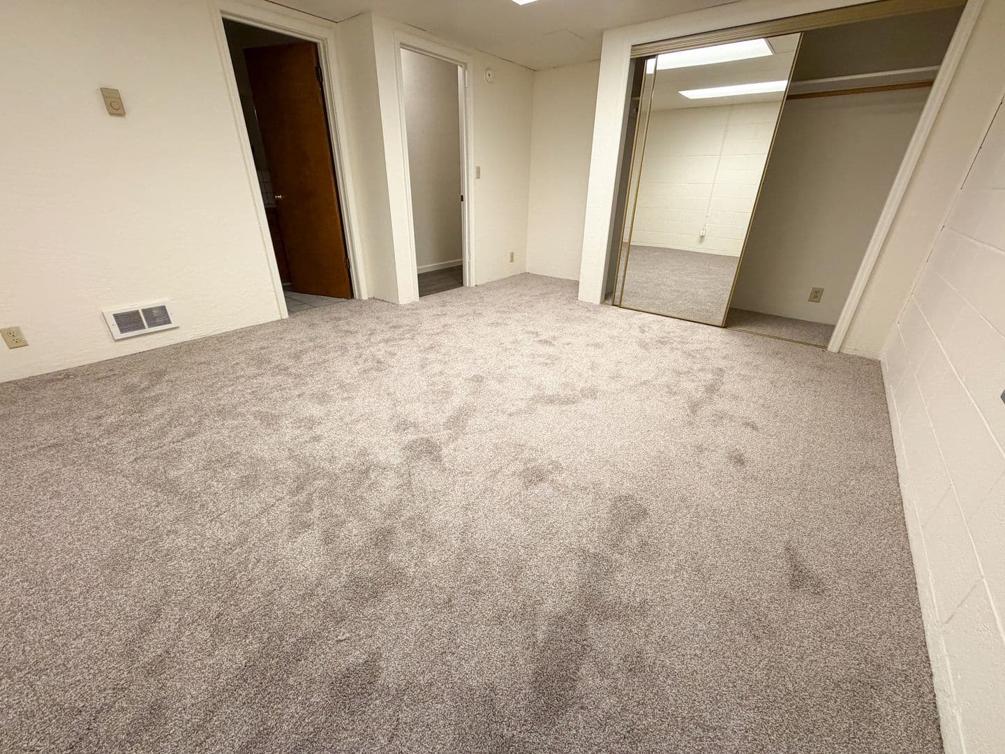 Klamath Falls Apartment: 1846-1848 Sargent Ave