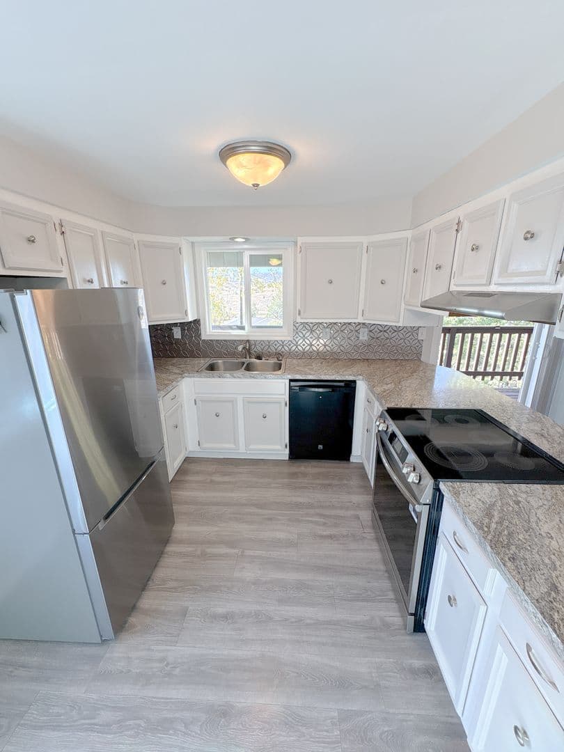 Klamath Falls House: 1946 N. Eldorado Ave
