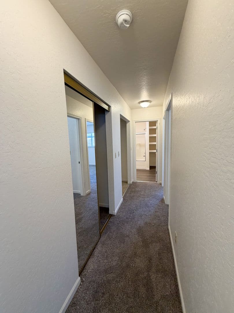 Klamath Falls Apartment: 1846-1848 Sargent Ave