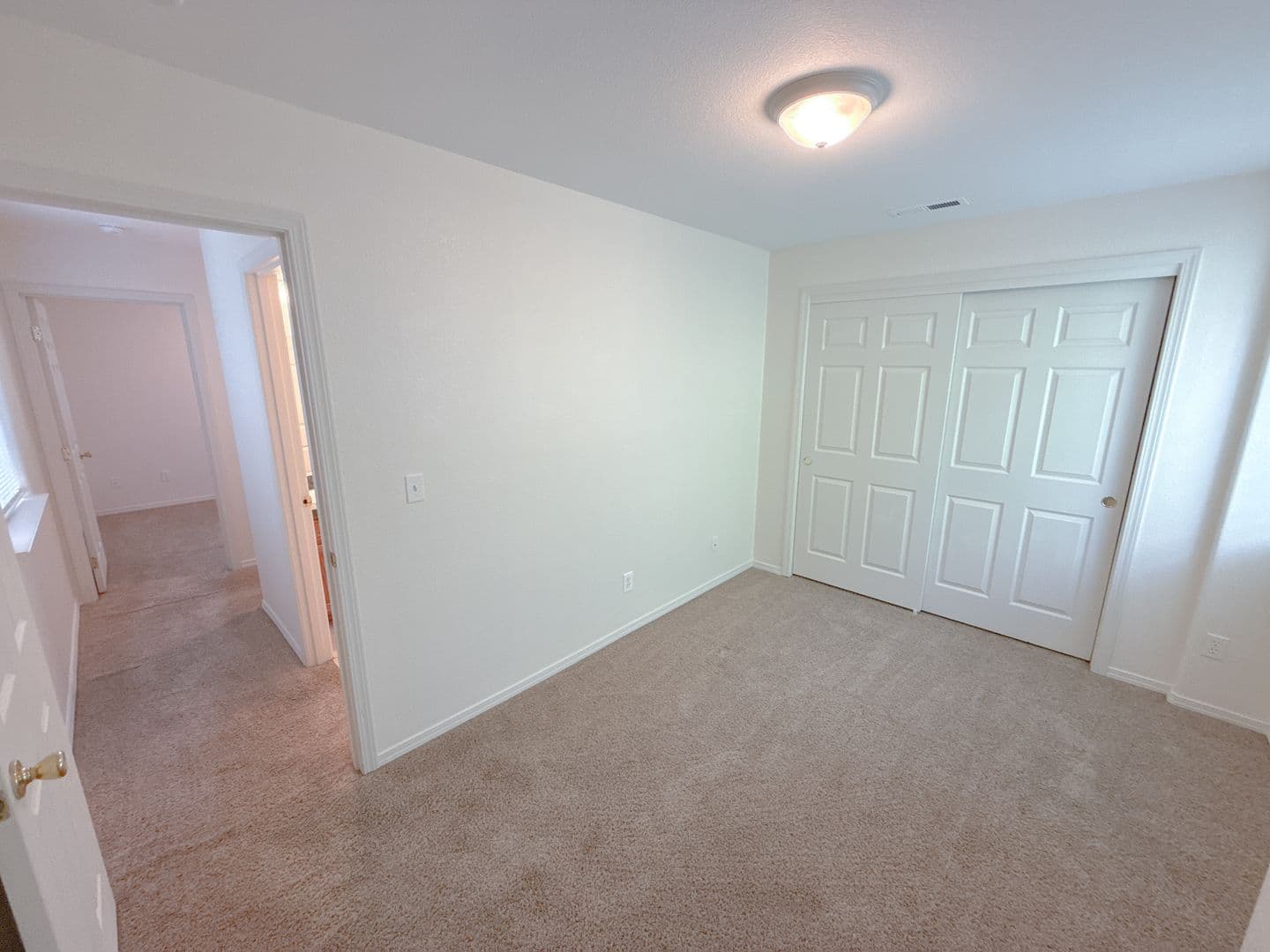Klamath Falls Apartment: 622 Prescott Street