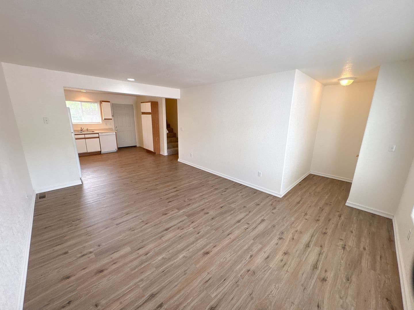 Klamath Falls Apartment: 429 Old Fort Rd