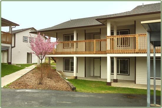Klamath Falls Apartment: 5388 North Hills Drive