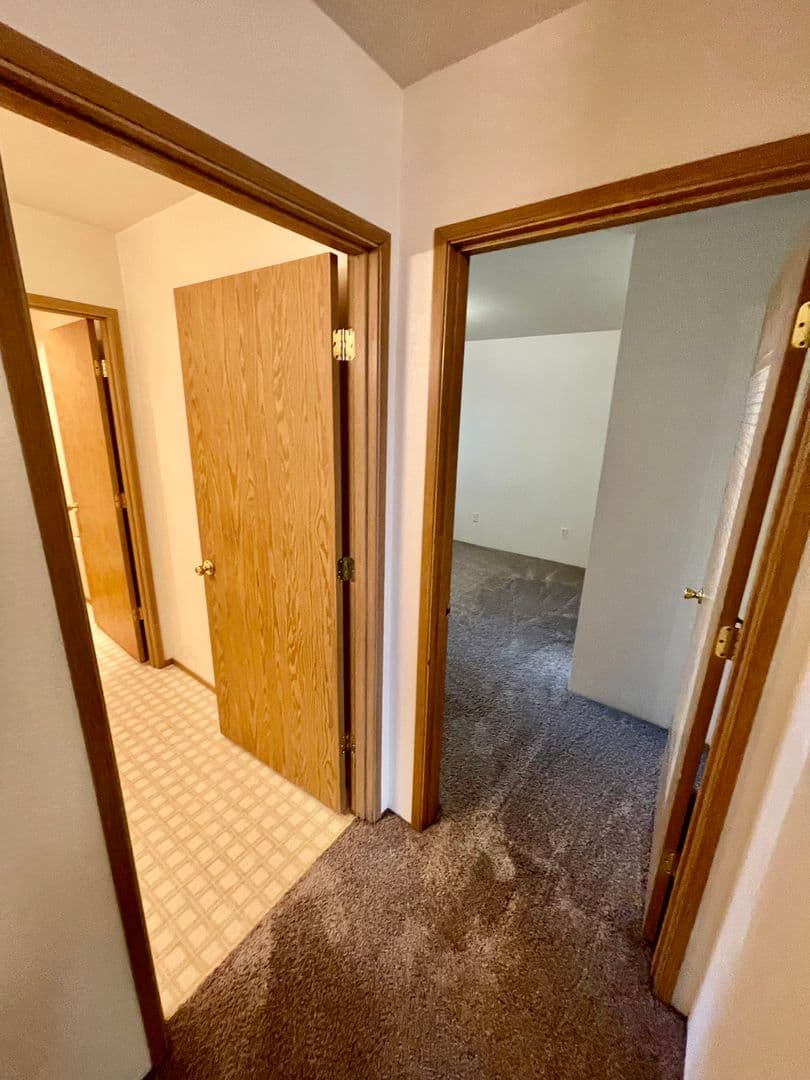 Klamath Falls Apartment: 5388 North Hills Drive