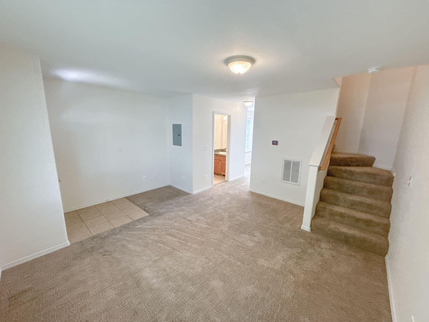 Klamath Falls Apartment: 622 Prescott Street