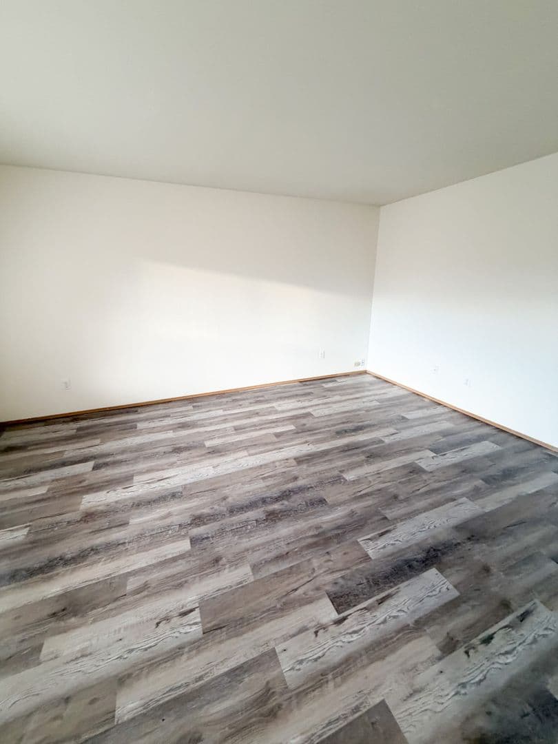 Klamath Falls Apartment: 5382 North Hills Drive