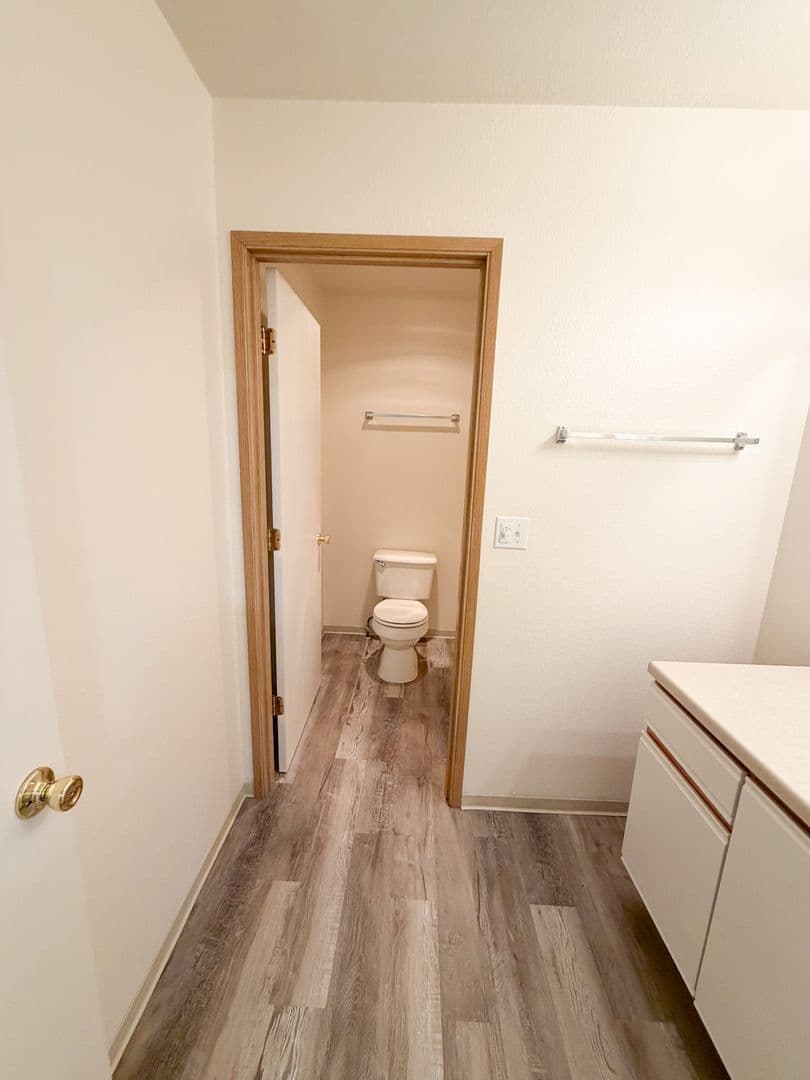 Klamath Falls Apartment: 5382 North Hills Drive