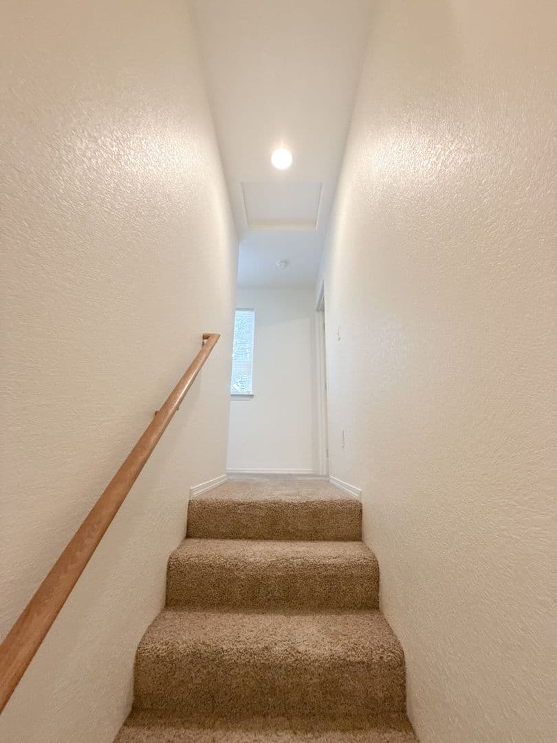 Klamath Falls Apartment: 622 Prescott Street