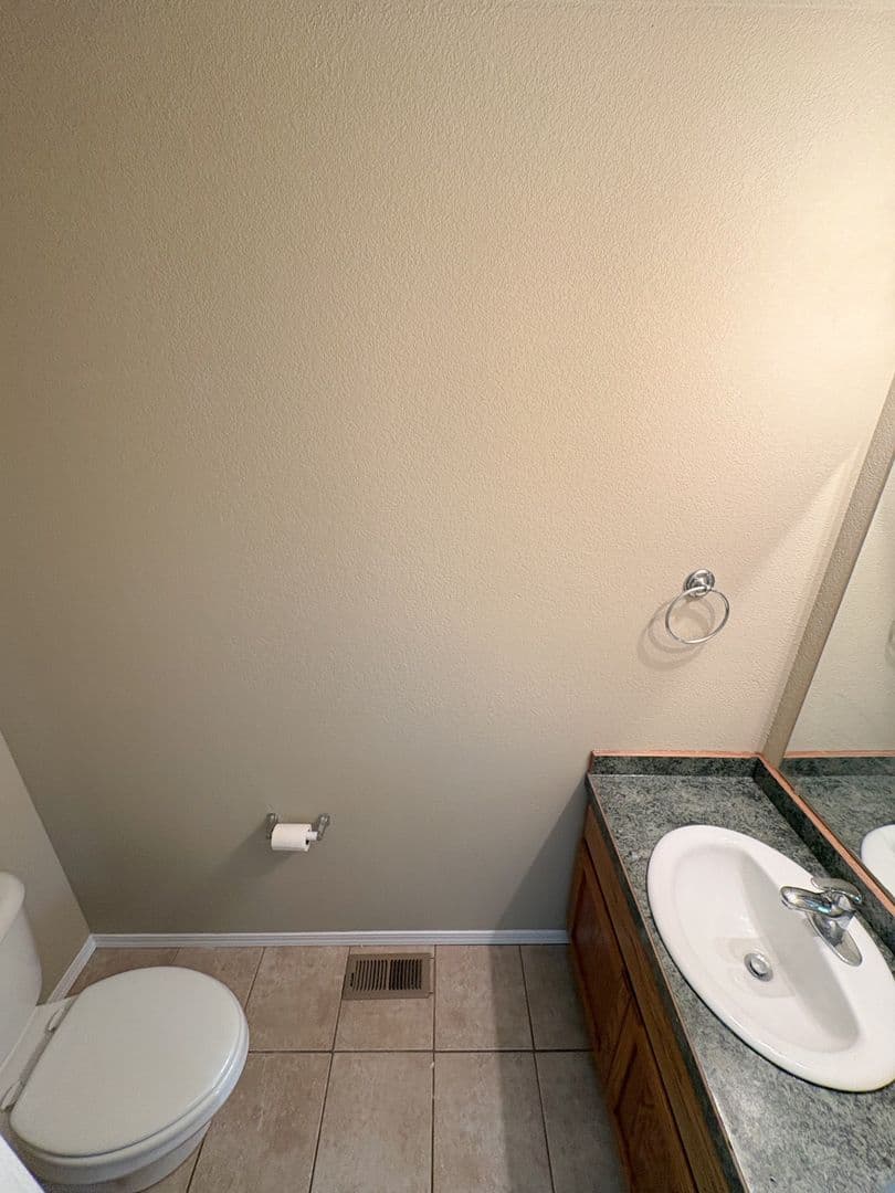 Klamath Falls Apartment: 622 Prescott Street