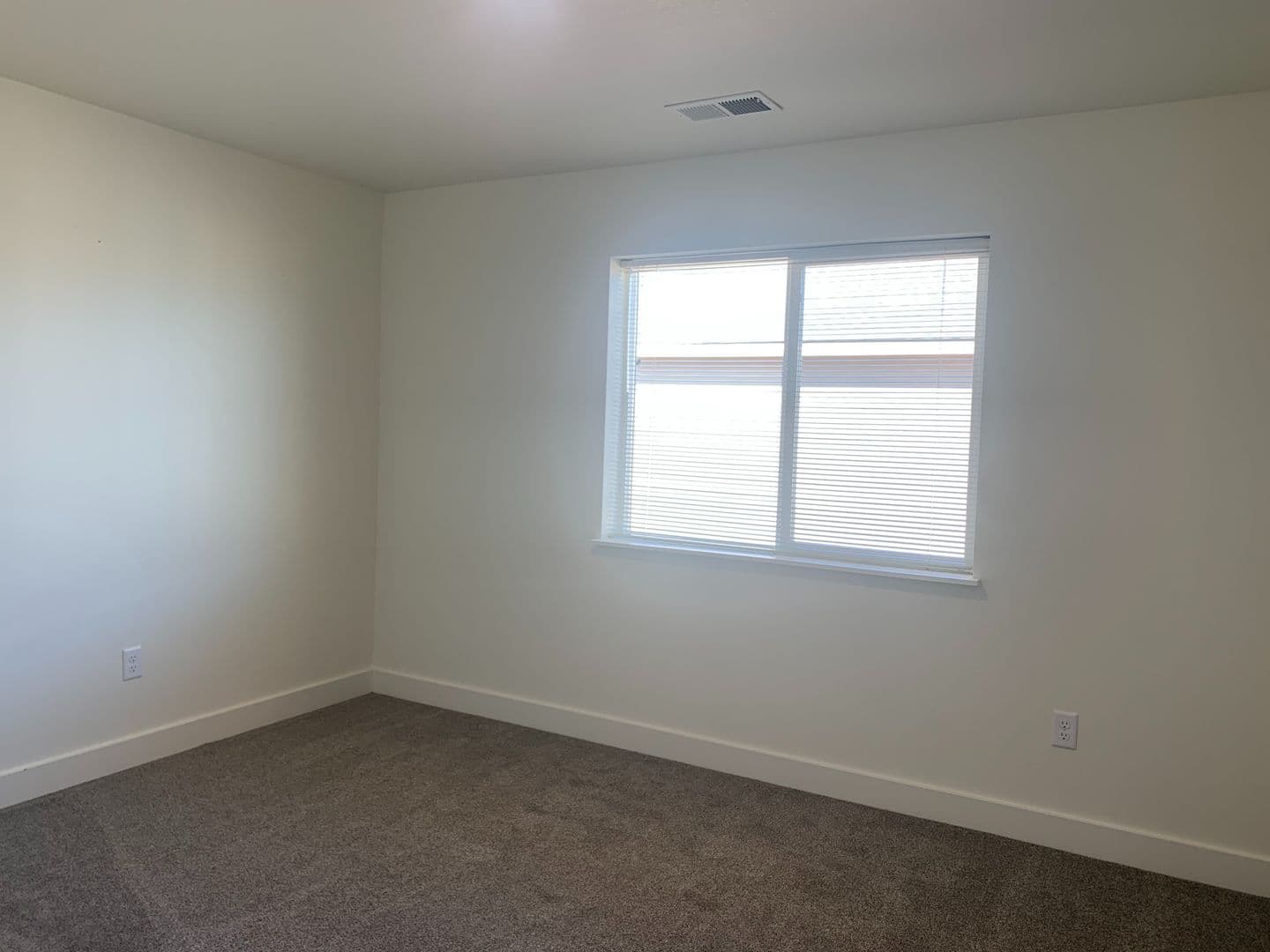 Klamath Falls Apartment: 4255 Wyoming Street